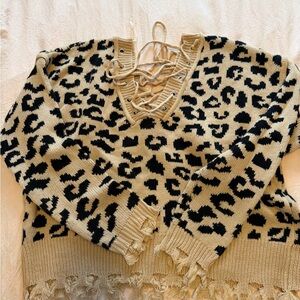Leopard Print Lace-Up Cropped Sweater